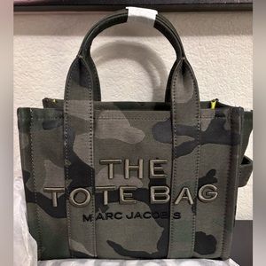 Marc Jacobs The Tote Bag Small Camo